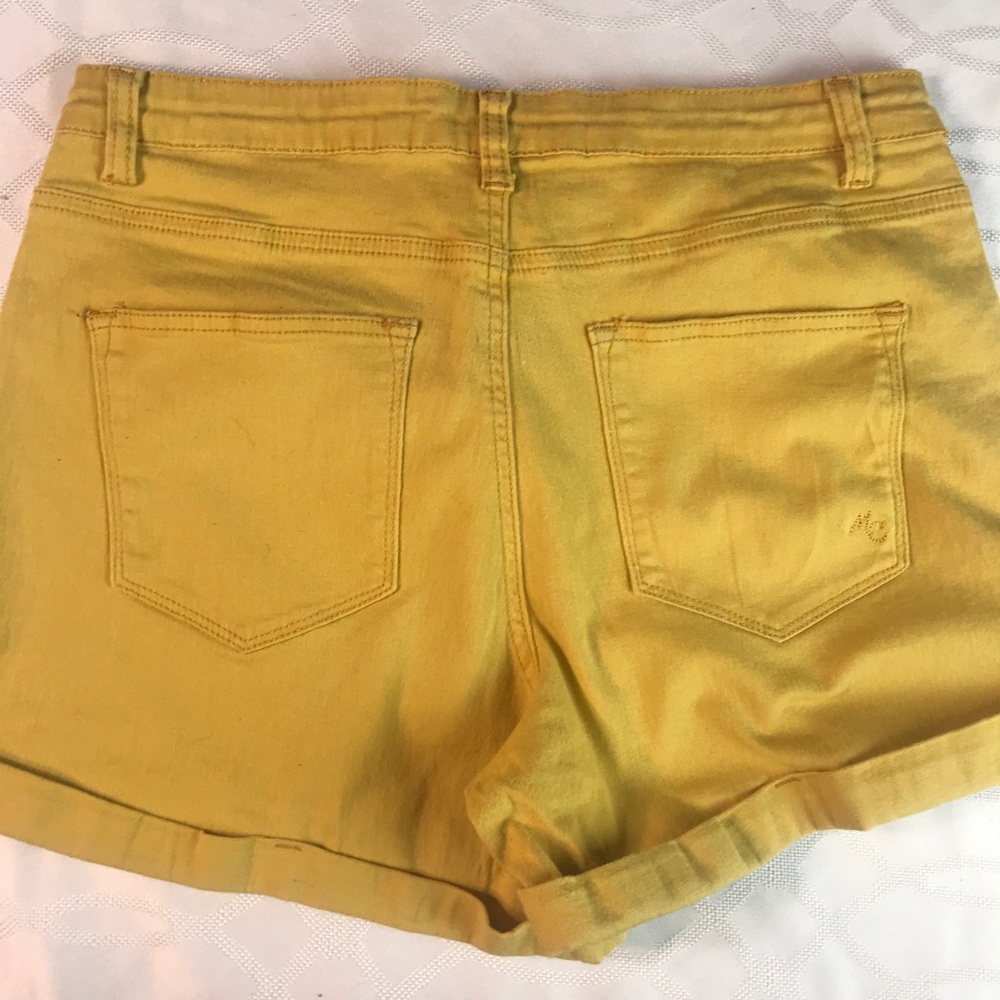ModCloth yellow shorts - Picture 5 of 6
